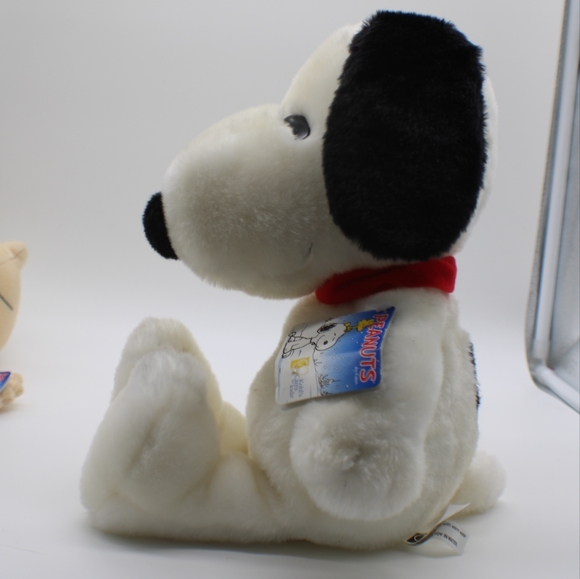 Preowned Peanuts Gang Snoopy & Charlie Brown Plush, Kohls Cares, Original Tags - Picture 5 of 11